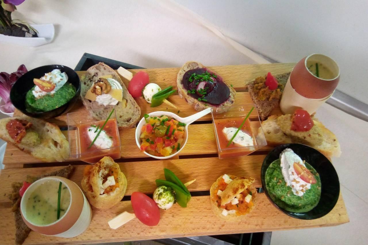 A Table !, photo 2