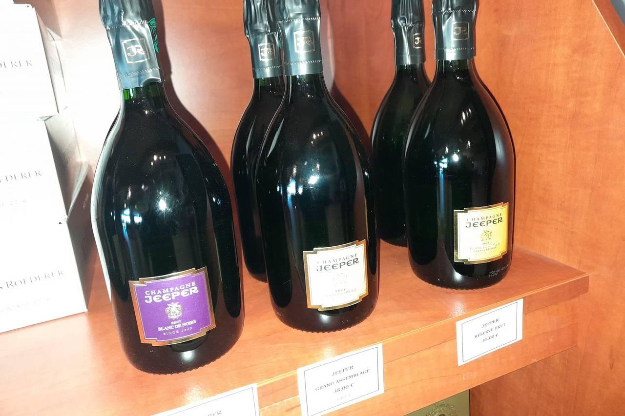 Le Jolly Millesime, photo 2
