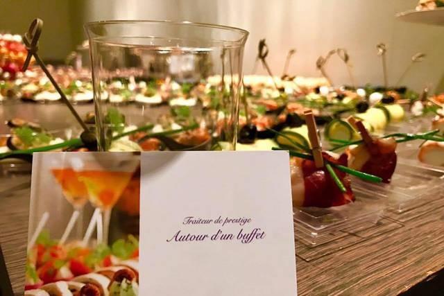 Autour d'un Buffet