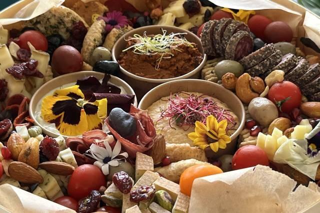 Grazing Tables & Platters